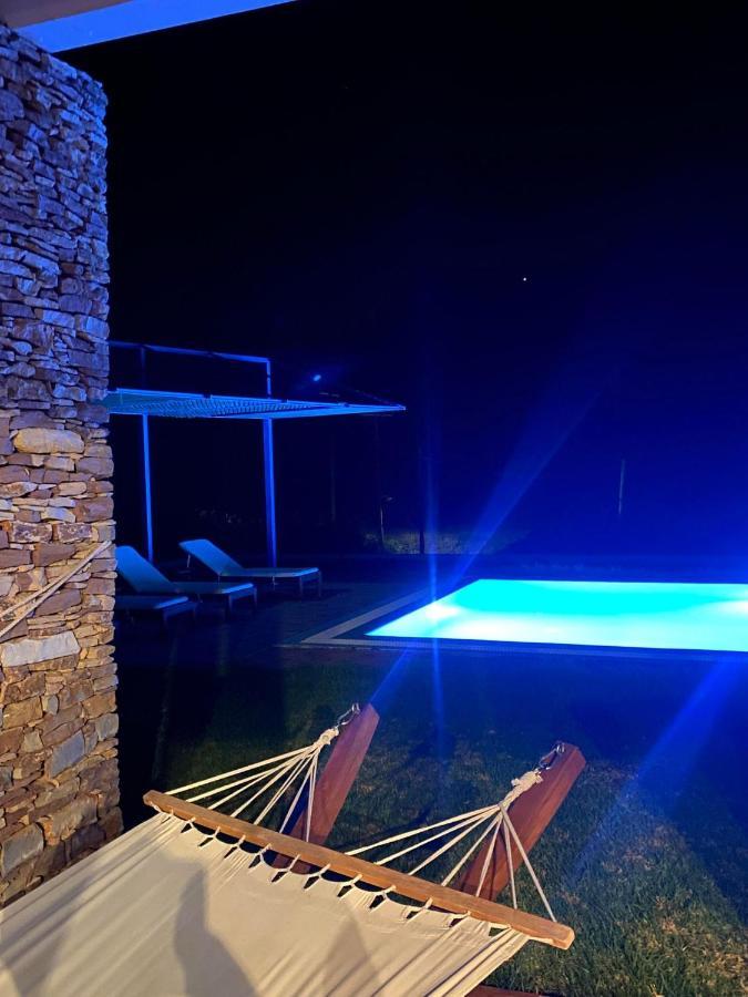 Cristelia Seafront & Pool Lakhania